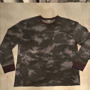 Old Navy Charcoal Tie-Dye Long Sleeve Shirt